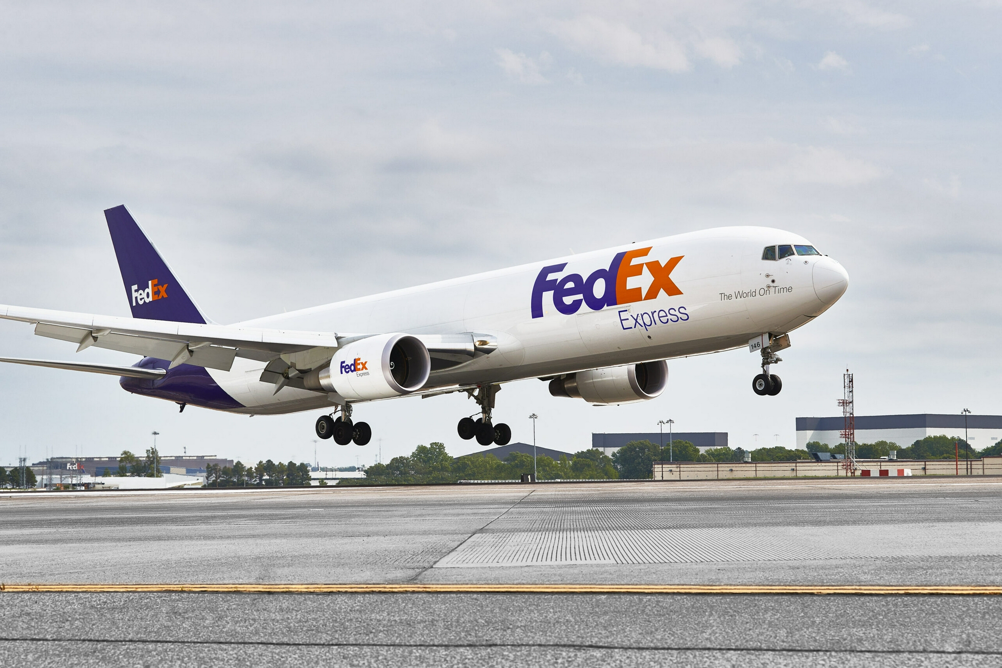 Focus on logistics newsletter-Fedex will raise shipping and customs fees