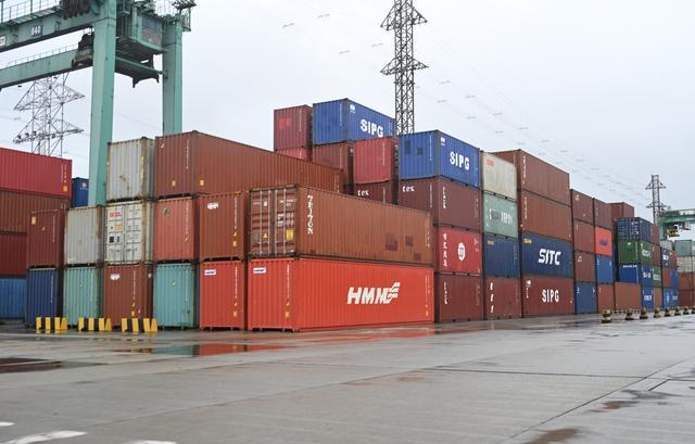 Focus on logistics newsletter-In 2023, Asia-Europe exported 16.58 million TEUs of containers