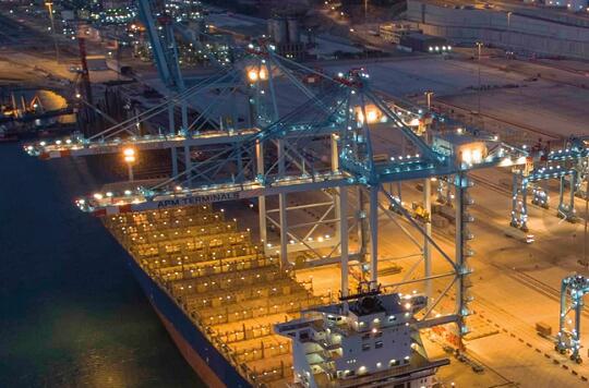 Focus on logistics newsletter-This international shipping terminal handles more than 6 million TEUs