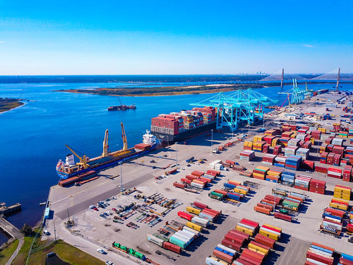 Focus on logistics newsletter-The world's top 25% of shipping ports will improve efficiency