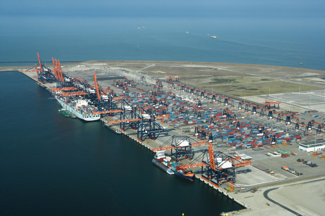 Focus on logistics newsletter-Rotterdam Port Reduces Carbon Dioxide Emissions by 10%