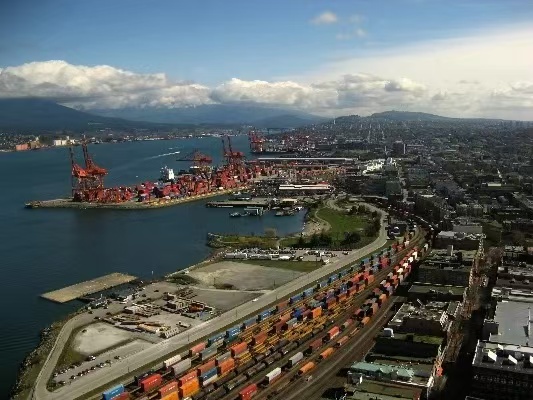 Workers strike at Canada's two largest international maritime ports