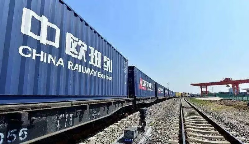 The cumulative number of China-Europe freight trains exceeded 100,000